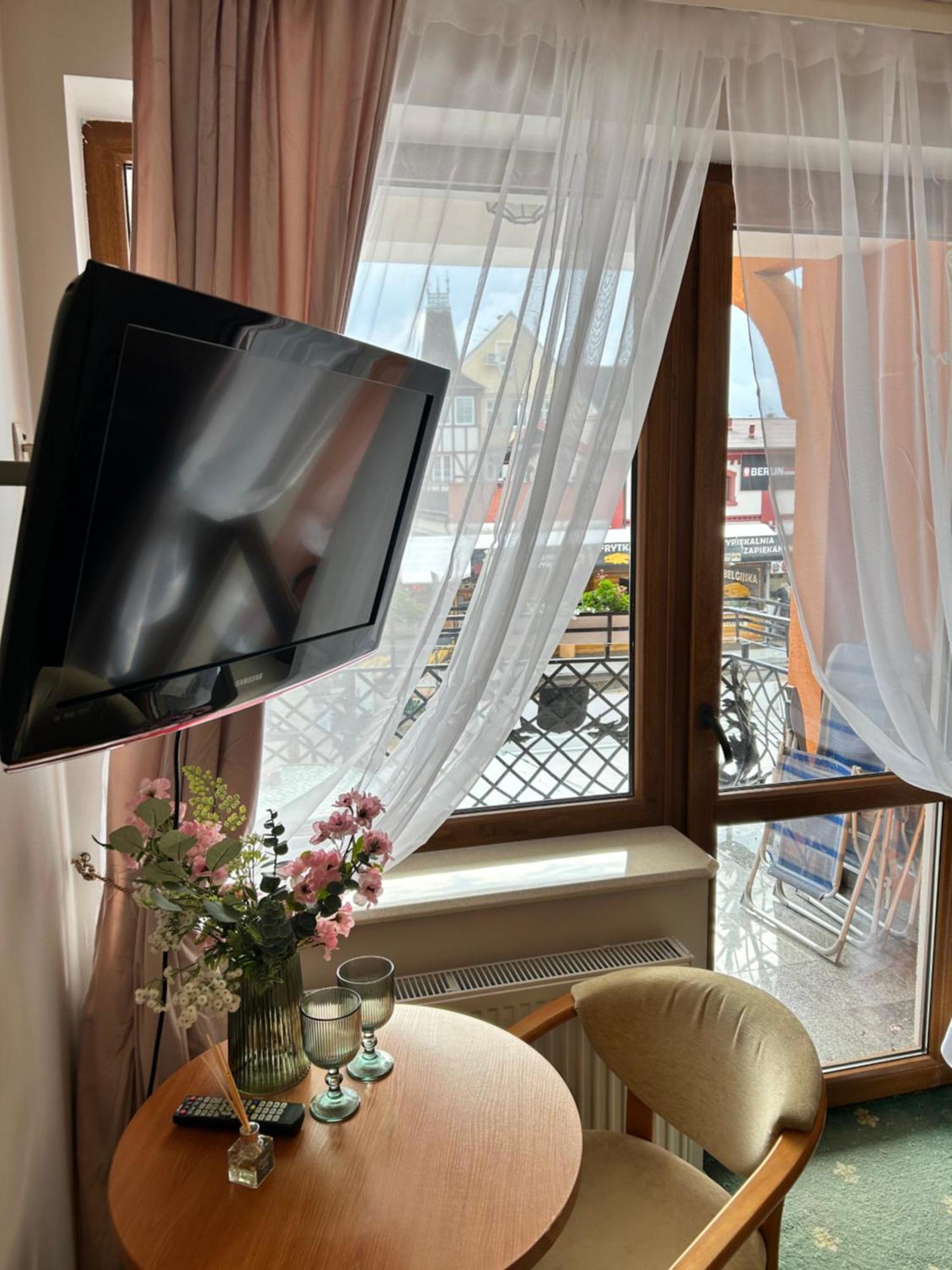 Apartamenty I Pokoje Chaton Mielno Mielno  Exterior foto